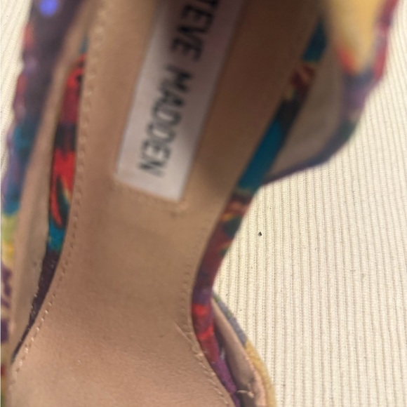 Steve Madden Purple and Blue Embellished Heels size 6 - Picture 7 of 9